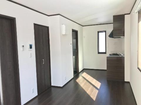 居室・リビング　室内