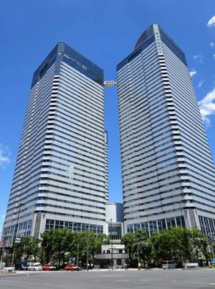 ショッピングセンター　晴海トリトン（ショッピングセンター）まで380m