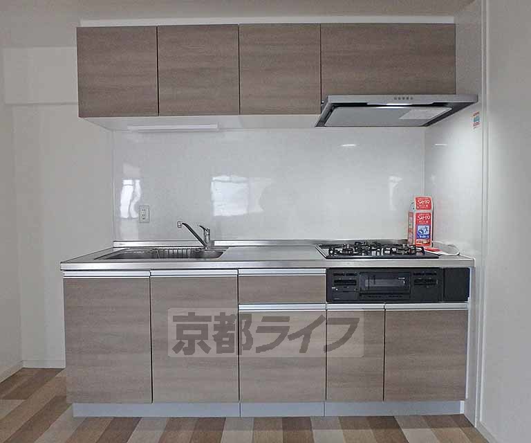 キッチン　使い勝手の良いシステムキッチンです。