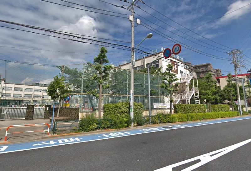 小学校　足立区立綾瀬小学校（小学校）まで500m