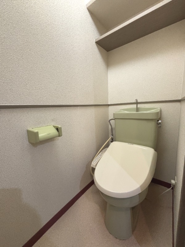 トイレ　別号室