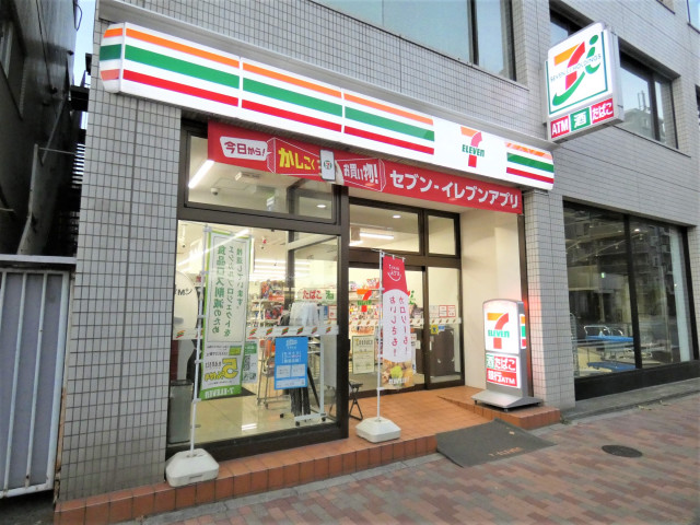 コンビニ　セブンイレブン清澄白河駅東店（コンビニ）まで210m