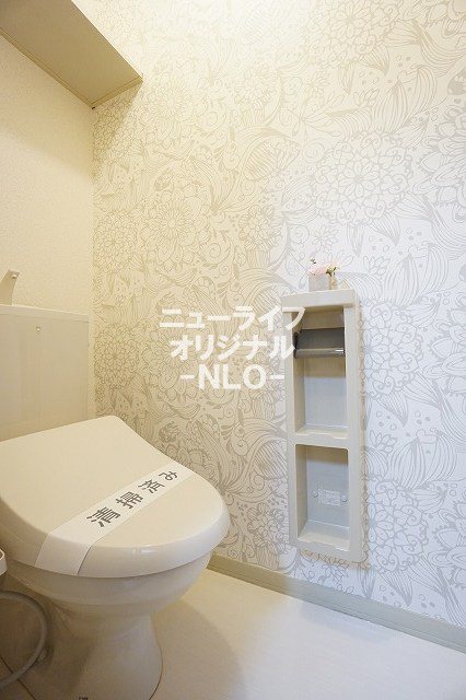 トイレ　洗浄力と快適を兼ね備えた温水洗浄便座付き★