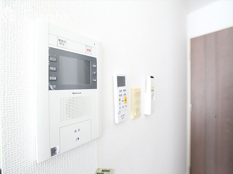 セキュリティ　モニター付きインターホン