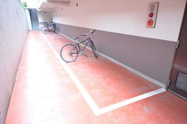 その他共有部分　♪広々駐輪スペース♪