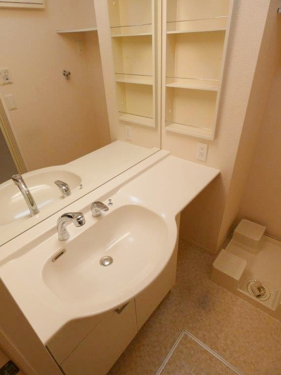 洗面設備　図面と現状に相違がある場合には現状を優先