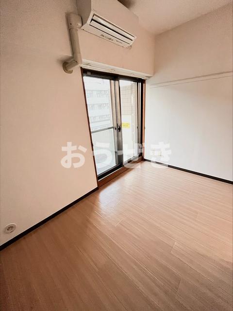 居室・リビング　?