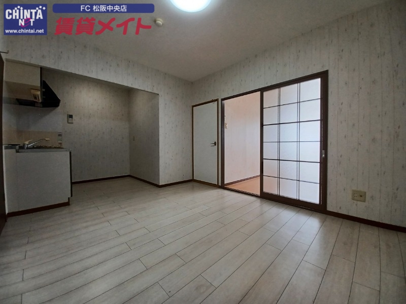 居室・リビング　同型参考写真