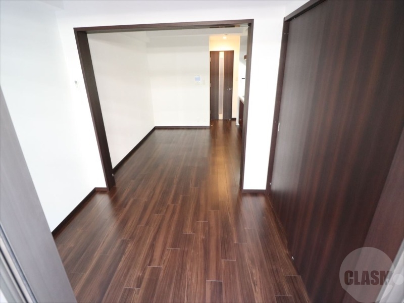 その他部屋・スペース　窓側から見たお部屋です