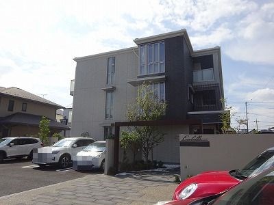 建物外観　お問合せは048-776-5175　レーベンハウス上尾東店へ