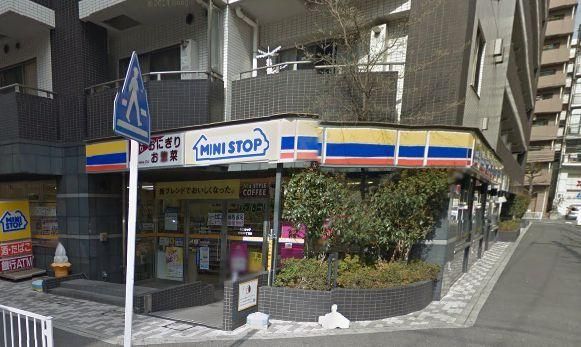 コンビニ　★★ミニストップ（コンビニ）まで581m