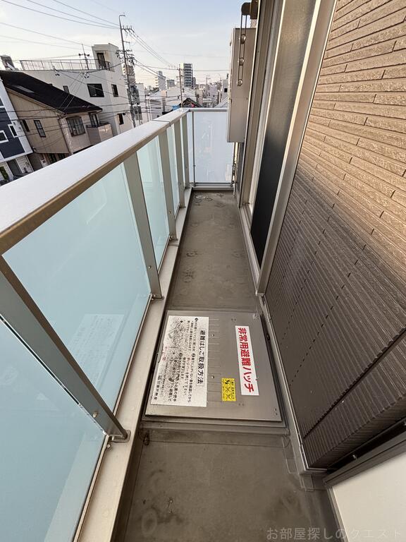 バルコニー　（写真は同タイプ）
