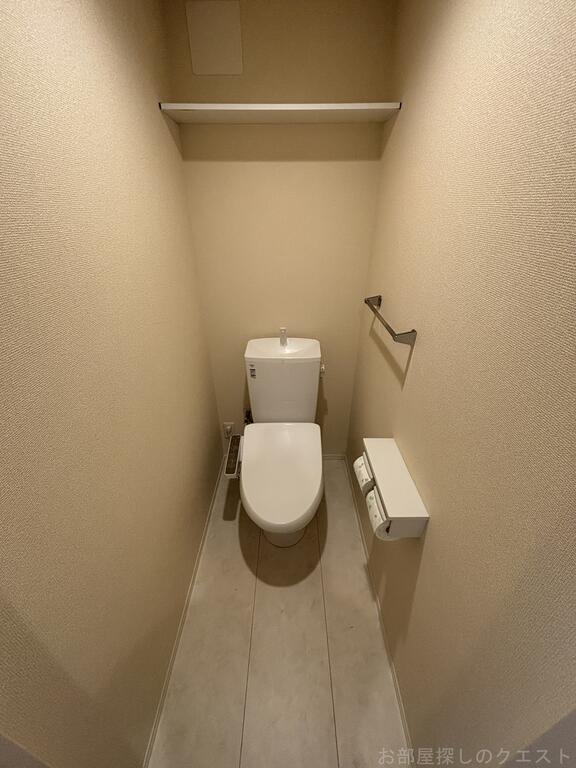 トイレ　（写真は同タイプ）