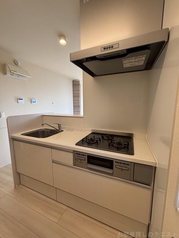 キッチン　（写真は同タイプ）