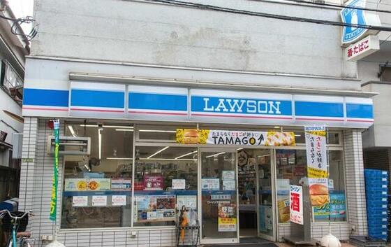 コンビニ　ローソン千住中居町店（コンビニ）まで179m