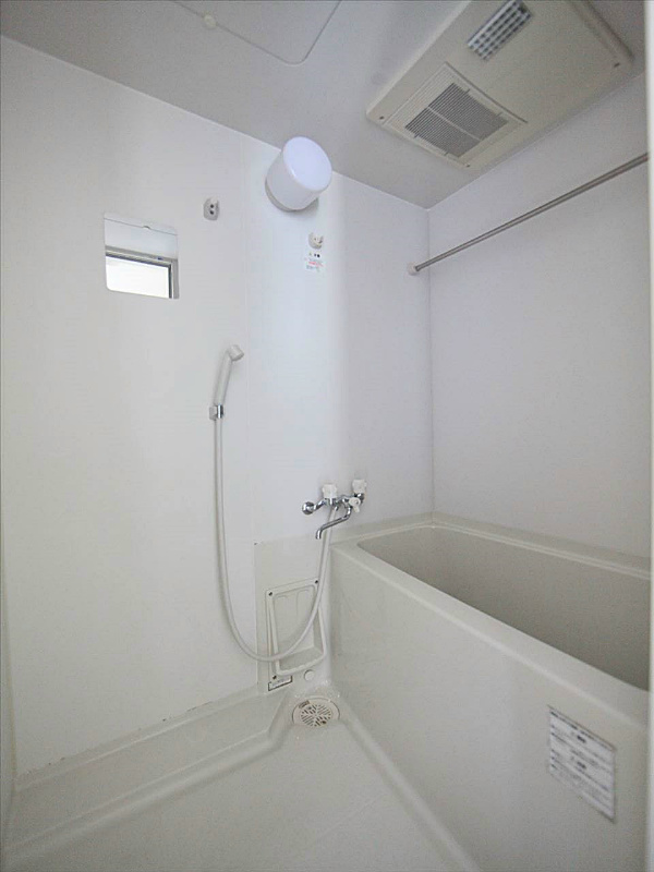 バス・シャワールーム　追い炊き機能付きお風呂