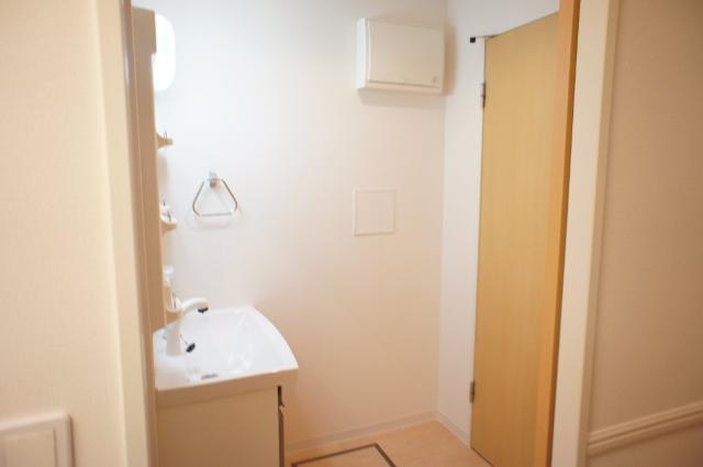 洗面設備　使いやすい洗面所です
