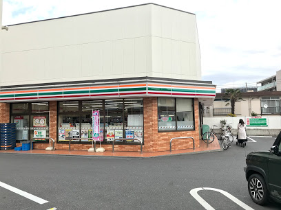 コンビニ　セブンイレブン 足立千住曙町店（コンビニ）まで792m