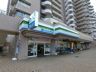 コンビニ　ファミリーマート 千住曙町店（コンビニ）まで767m
