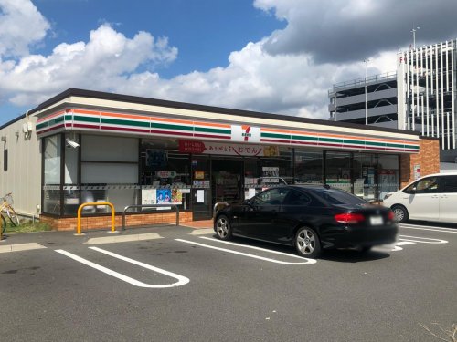 コンビニ　セブンイレブン 名古屋外新町3丁目店（コンビニ）まで555m