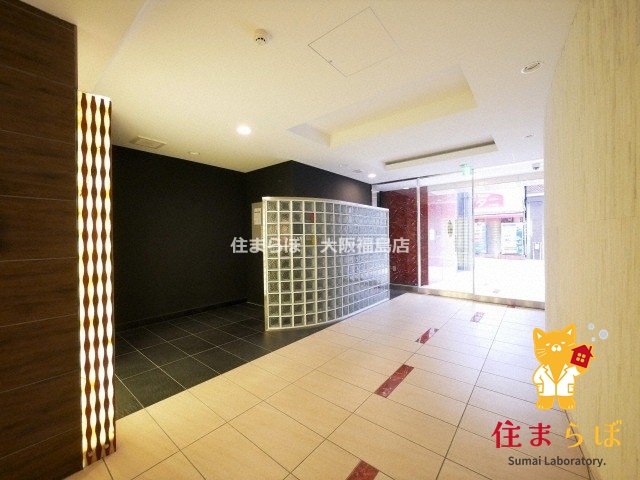 エントランス　共用部の印象も大切に