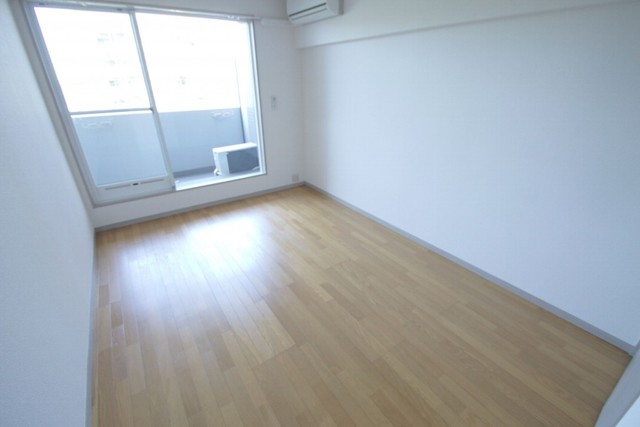 その他部屋・スペース　【洋室】洋室＊廊下側から