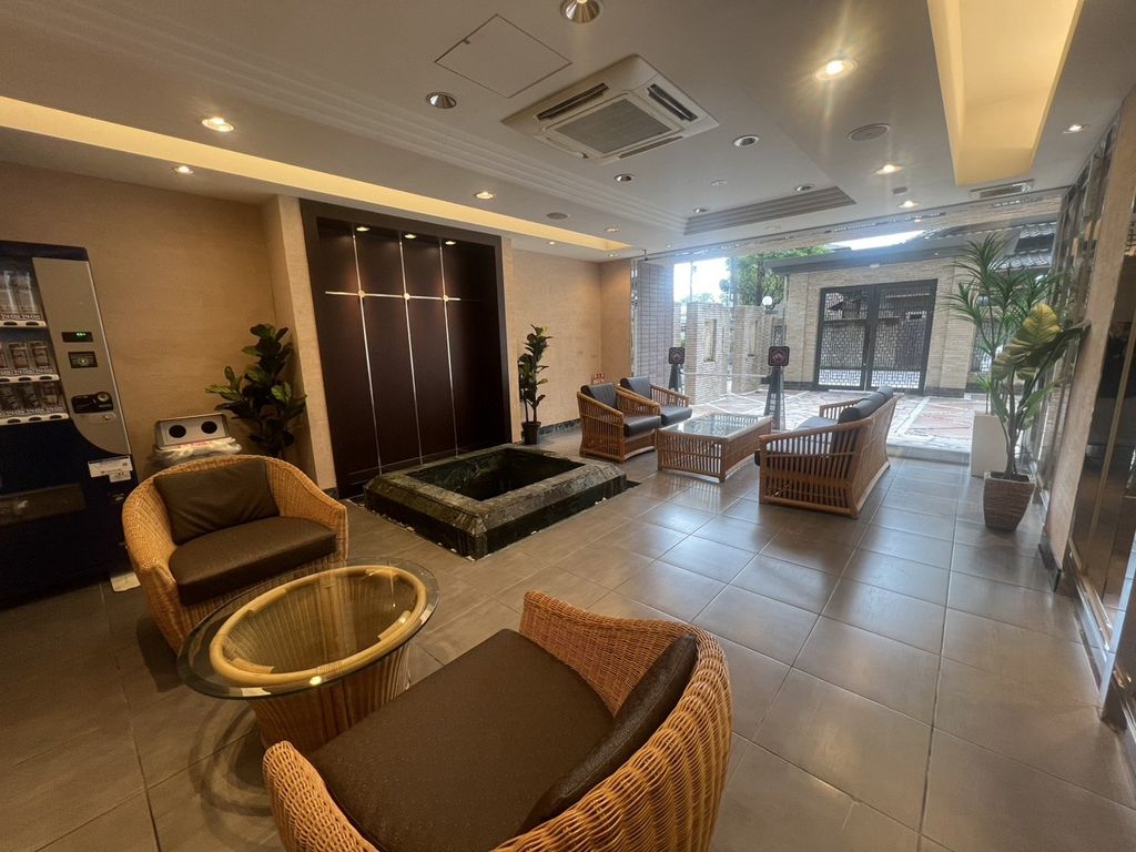 ロビー　エントランス