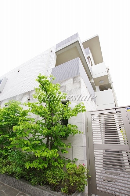 建物外観　☆存在感を放つ外観☆