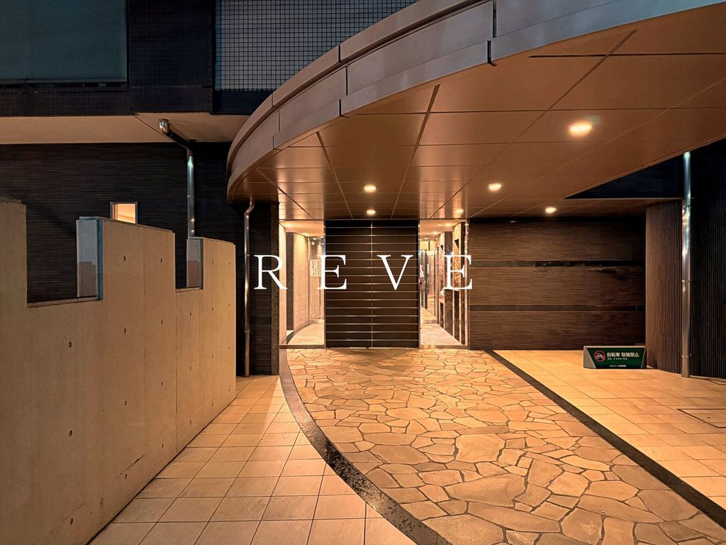 建物外観　エントランス