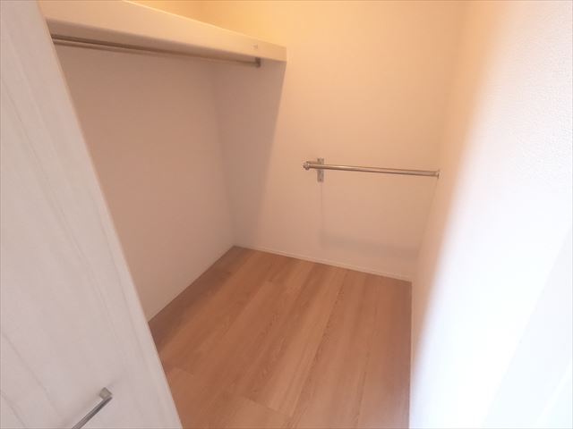 収納　ウォークインクローゼット