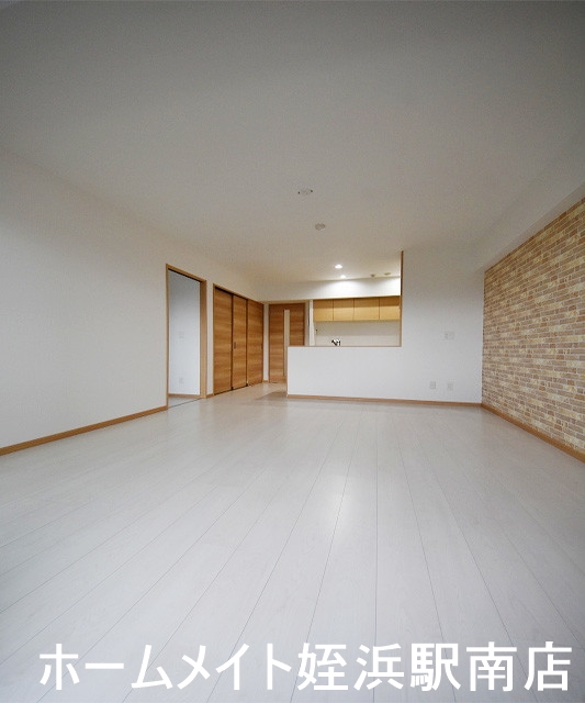 その他部屋・スペース　★広々とした日当たり良好なリビング♪★参考写真