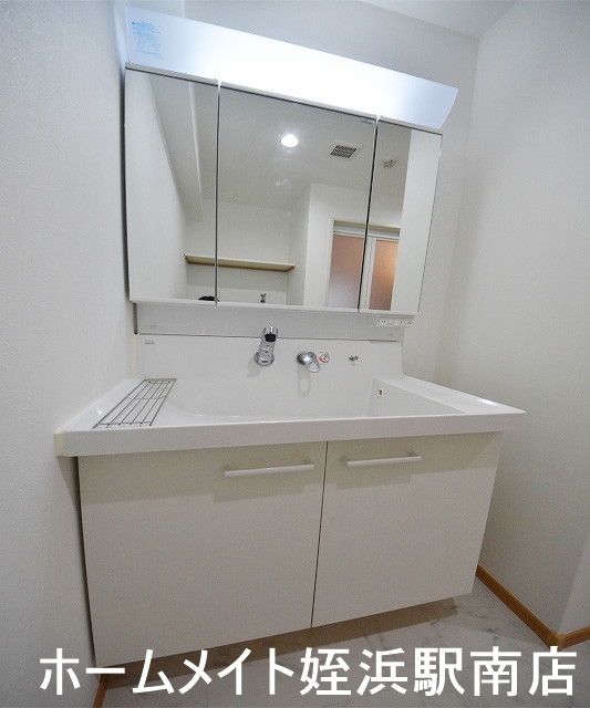 洗面設備　★シャンプードレッサー付きです♪★参考写真