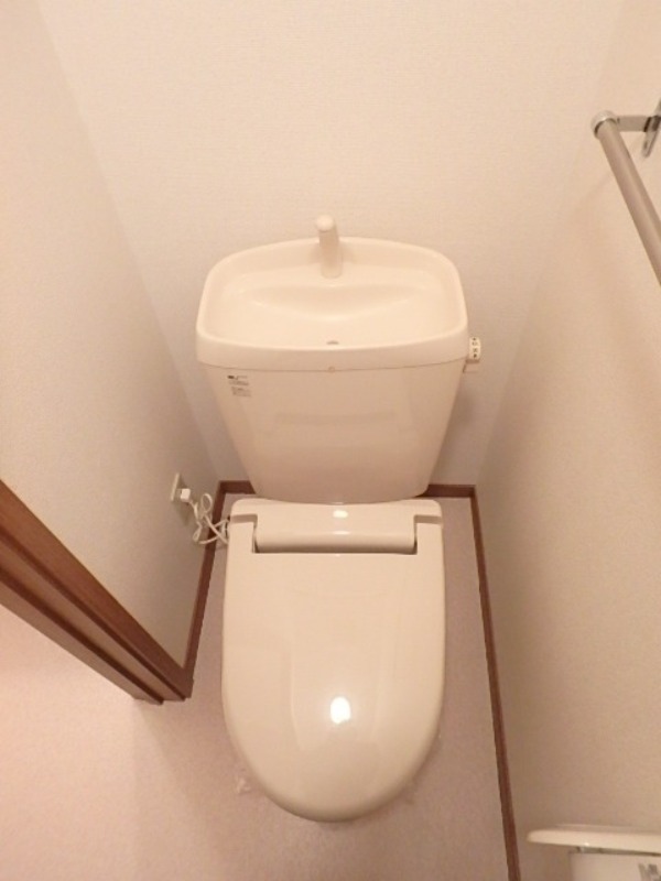 トイレ　図面と現状に相違がある場合には現状を優先