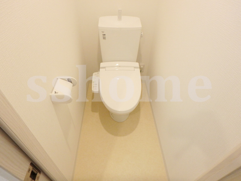 トイレ　温水洗浄便座