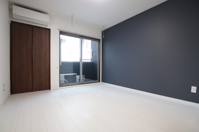 居室・リビング　同タイプ４０２号室