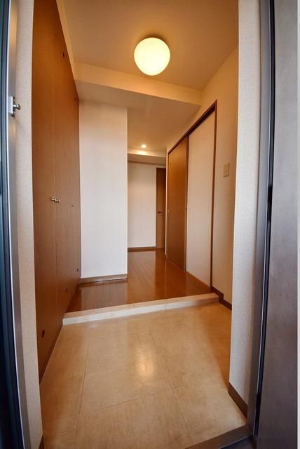 玄関　※別号室参考写真※