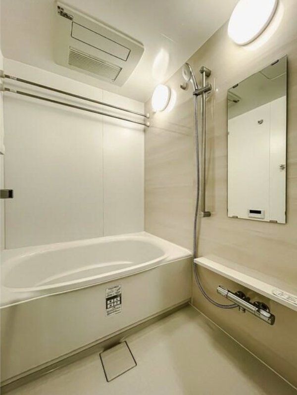 バス・シャワールーム　バス