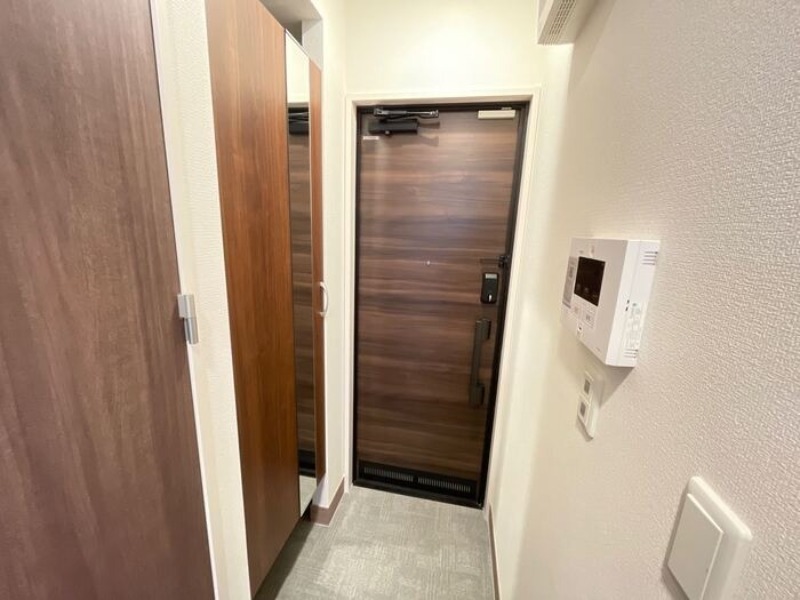 玄関　図面と現状に相違がある場合には現状を優先