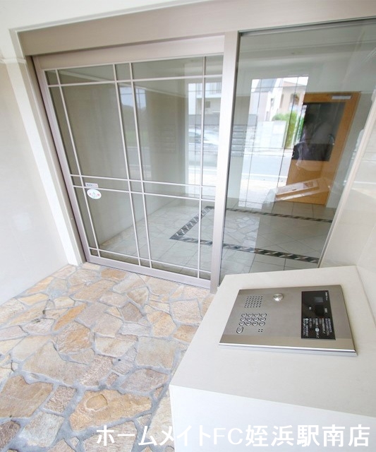 セキュリティ　★オートロックで女性もお子さんも安心★