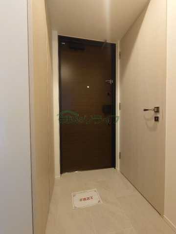 玄関　別部屋の参考写真です。