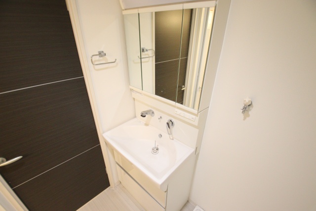 洗面設備　※別室の参考写真の為、現況優先です。