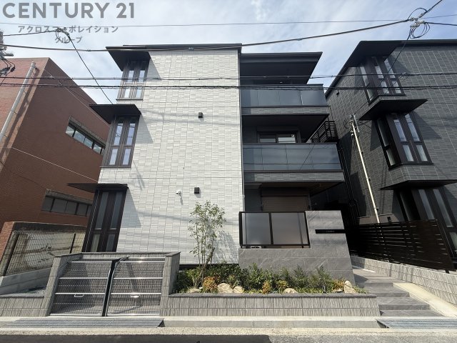 建物外観　オートロック完備で安心のセキュリティ♪