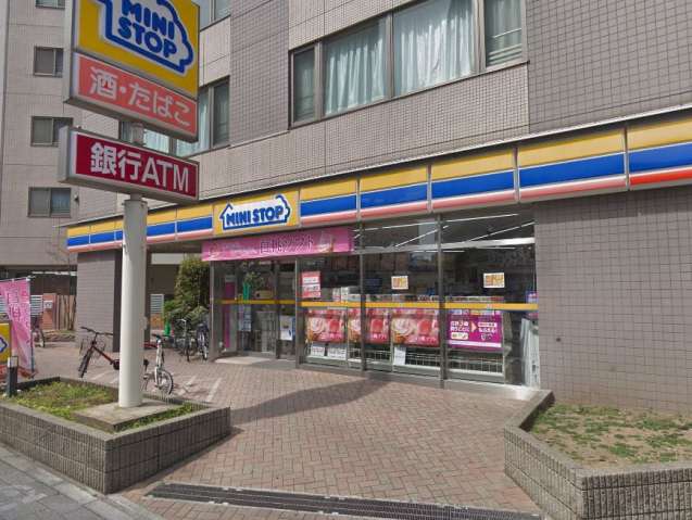 コンビニ　ミニストップ（コンビニ）まで587m