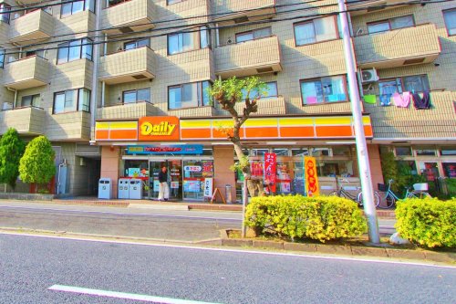 コンビニ　デイリーヤマザキ 浦安舞浜店（コンビニ）まで658m