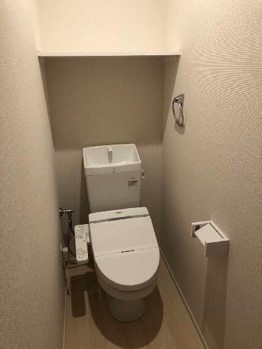 トイレ　同タイプの部屋の写真です