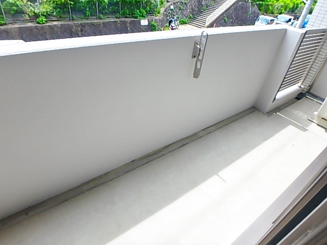 バルコニー　同施工会社の参考写真になります。