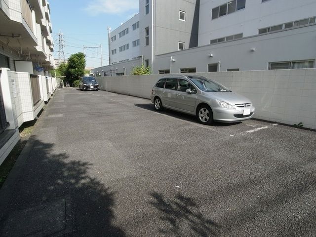 駐車場　♪敷地内駐車場♪