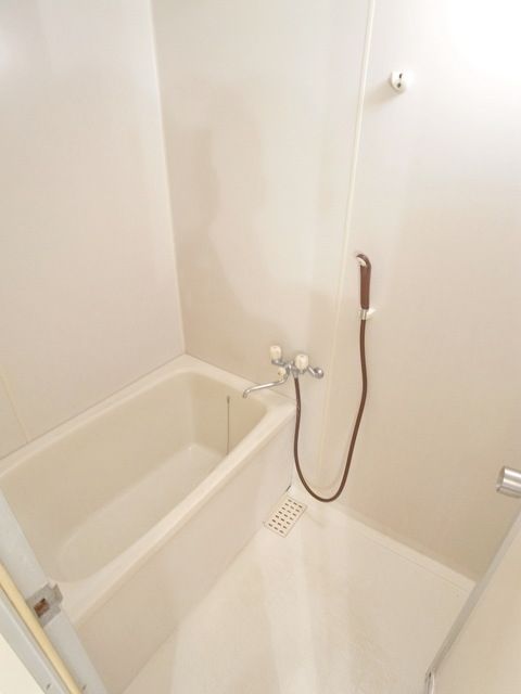 バス・シャワールーム　☆１日の疲れが癒せます☆