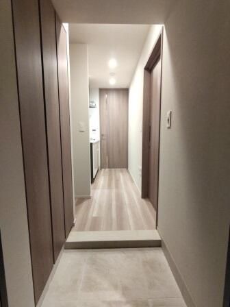 玄関　※別部屋の参考写真です。