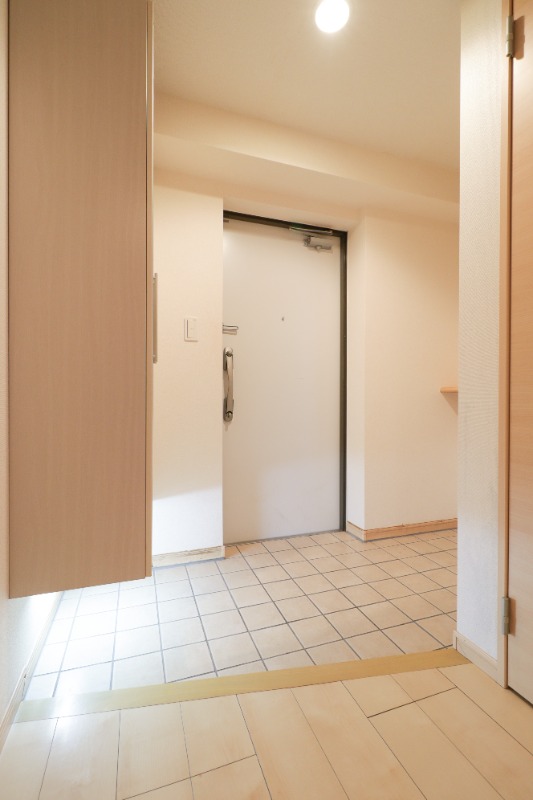 玄関　図面と現状に相違がある場合には現状を優先